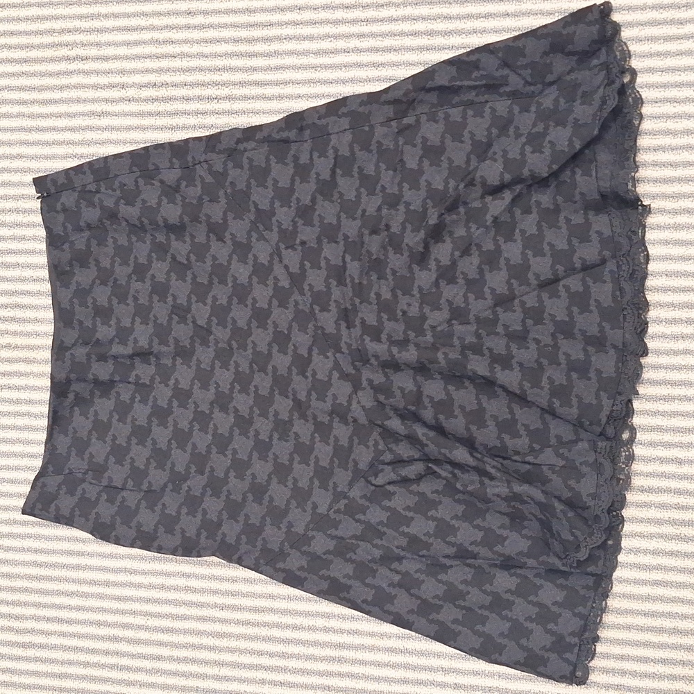 Vintage Express Houndsthooth Asymmetrical Skirt